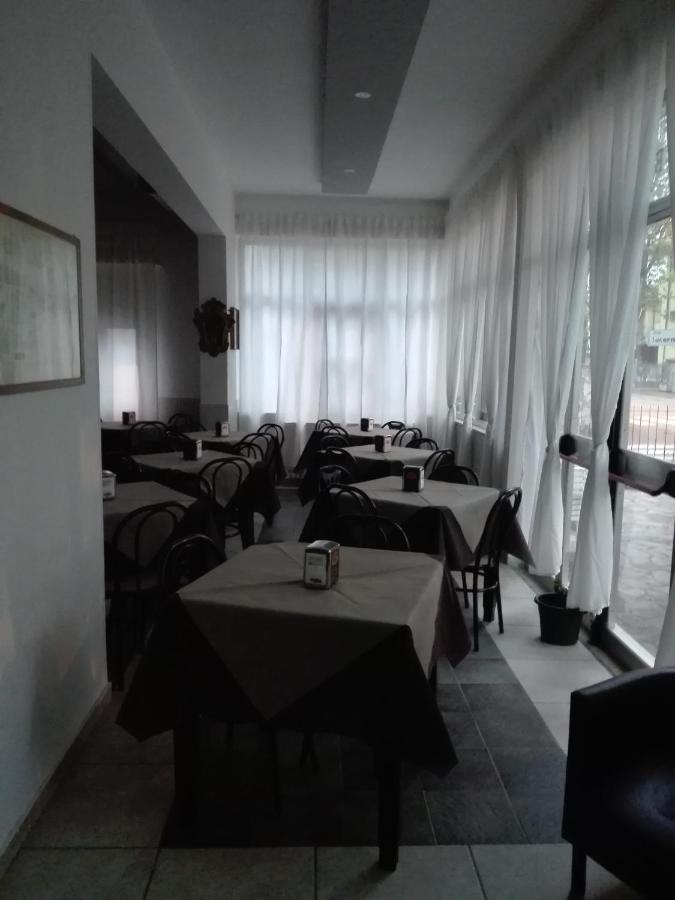 Hotel Villa Lorena Rimini Esterno foto