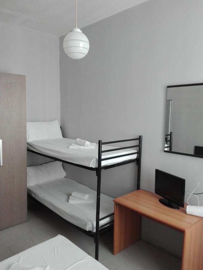 Hotel Villa Lorena Rimini Esterno foto